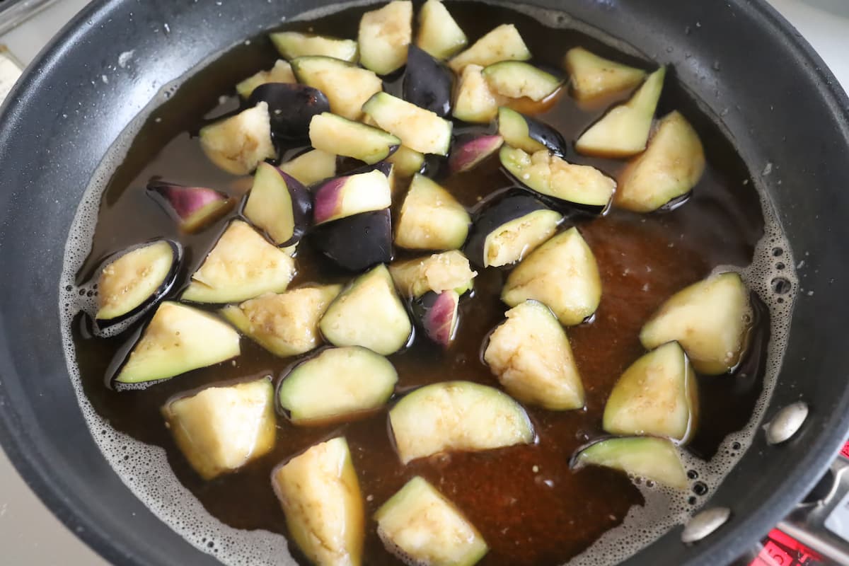 揚げずにヘルシー！「なすの甘辛煮」