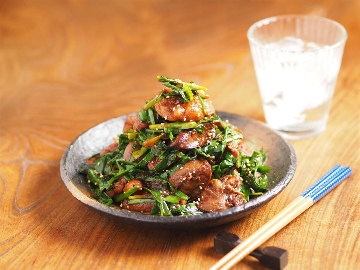 鶏もも肉と鶏レバーのコチュジャン漬け焼き