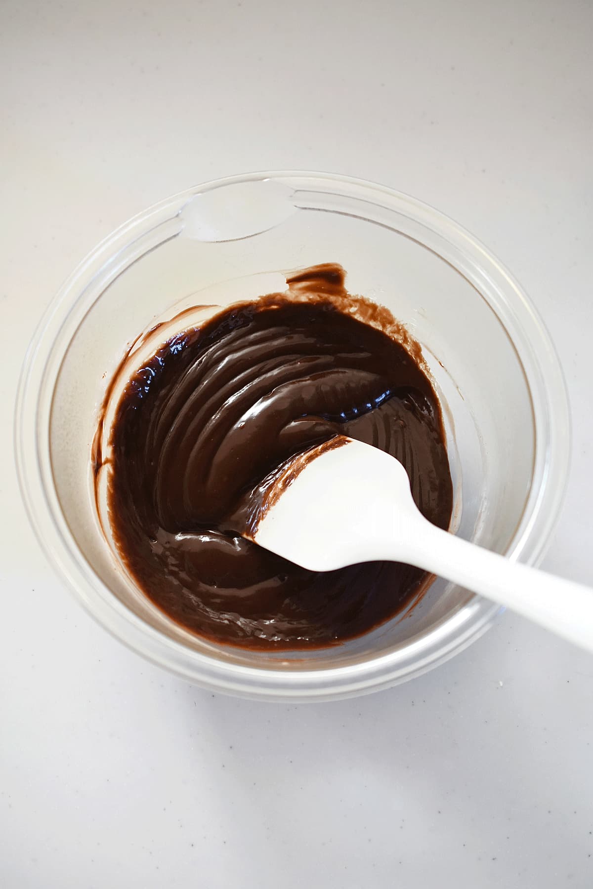 材料2つでチョコレートムース　工程1b