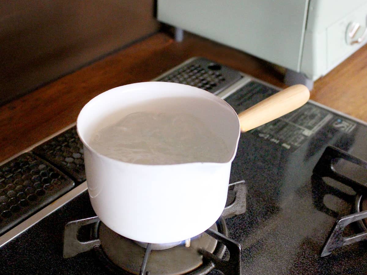 熱湯が2分で飲み頃。手軽に温活「白湯専用マグ」で、夏に冷やしたカラダをリセット!