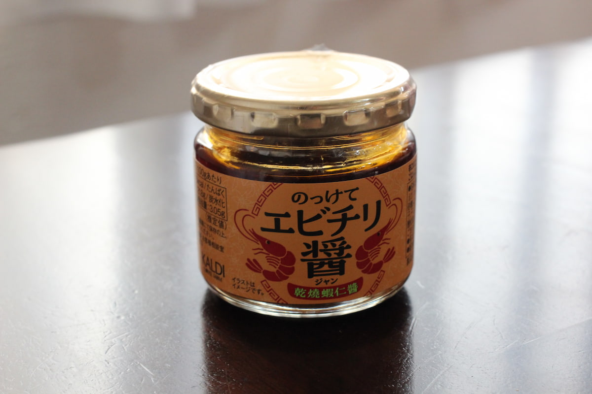 ご飯にのっける「エビチリ」?カルディで話題の商品をチェック!