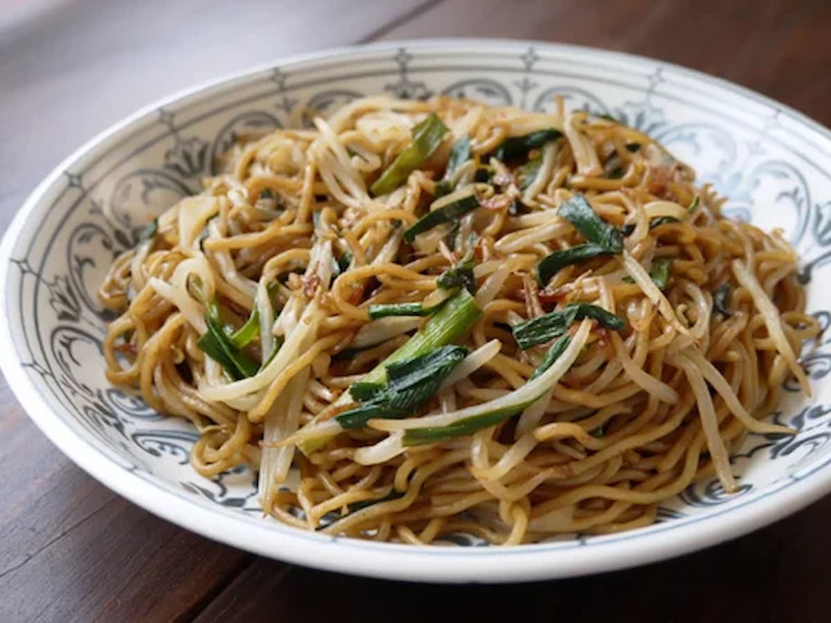 「にら&もやし」でかさ増し!かんたん麺レシピ