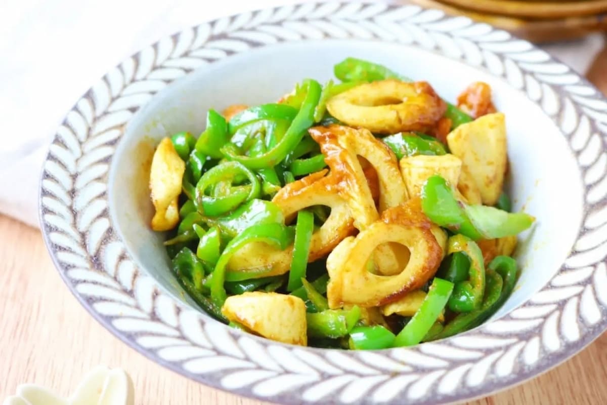 食材2つでやみつき！簡単「ピーマンとちくわ炒め」レシピ