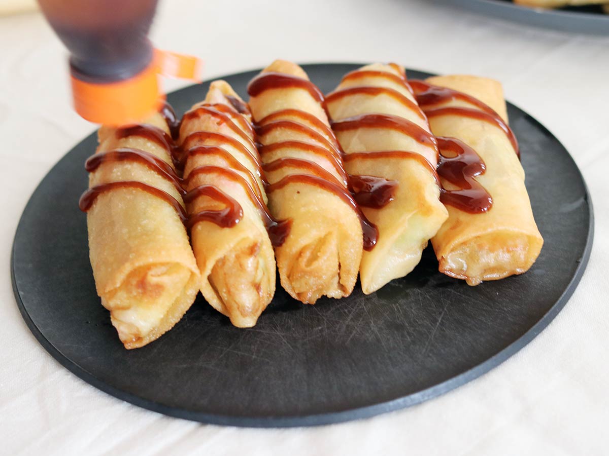 これが春巻き?軽食としても◎な「スティックお好み焼き&マルゲリータピザ風」アレンジレシピ