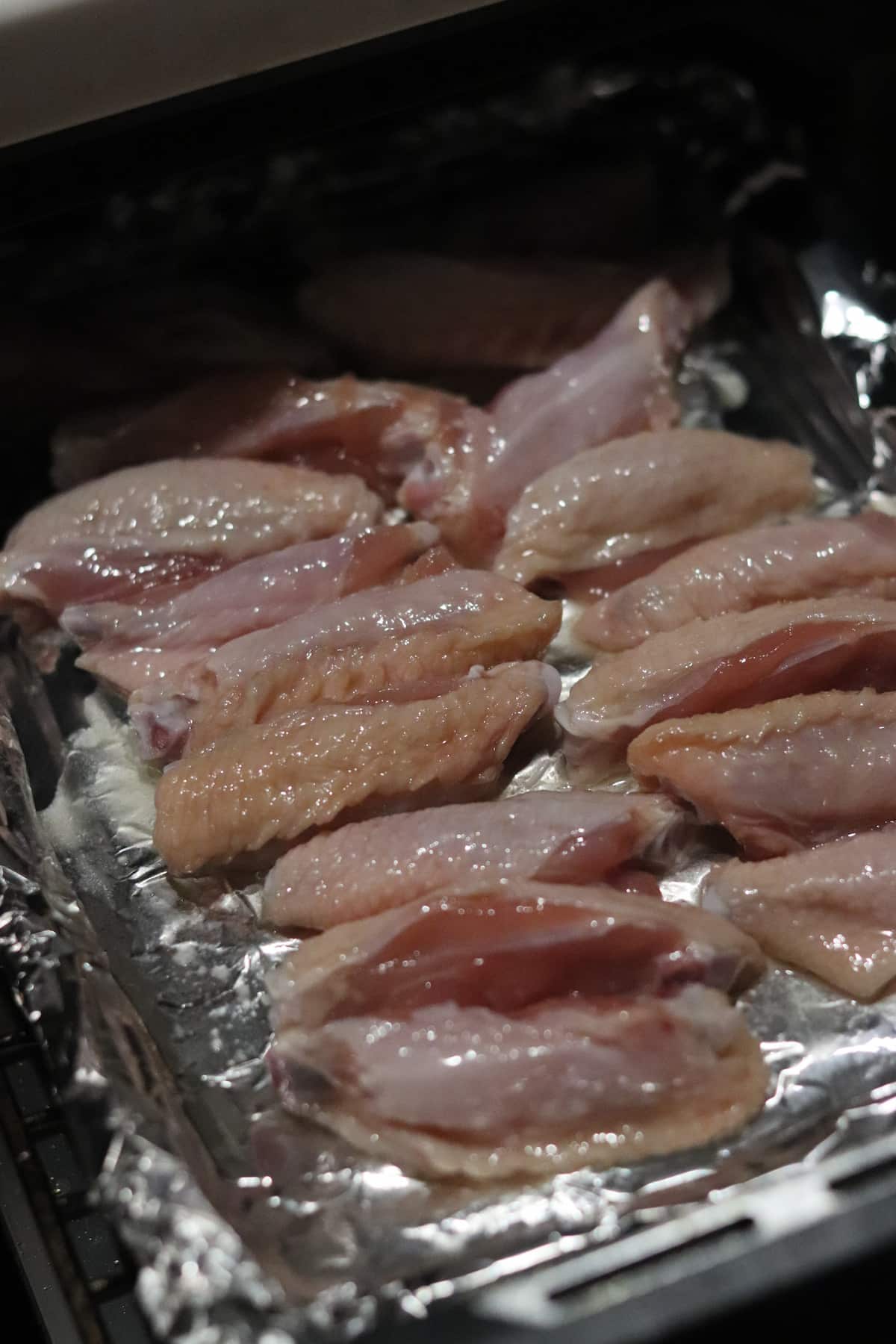 鶏手羽中の塩グリル焼き（工程2）