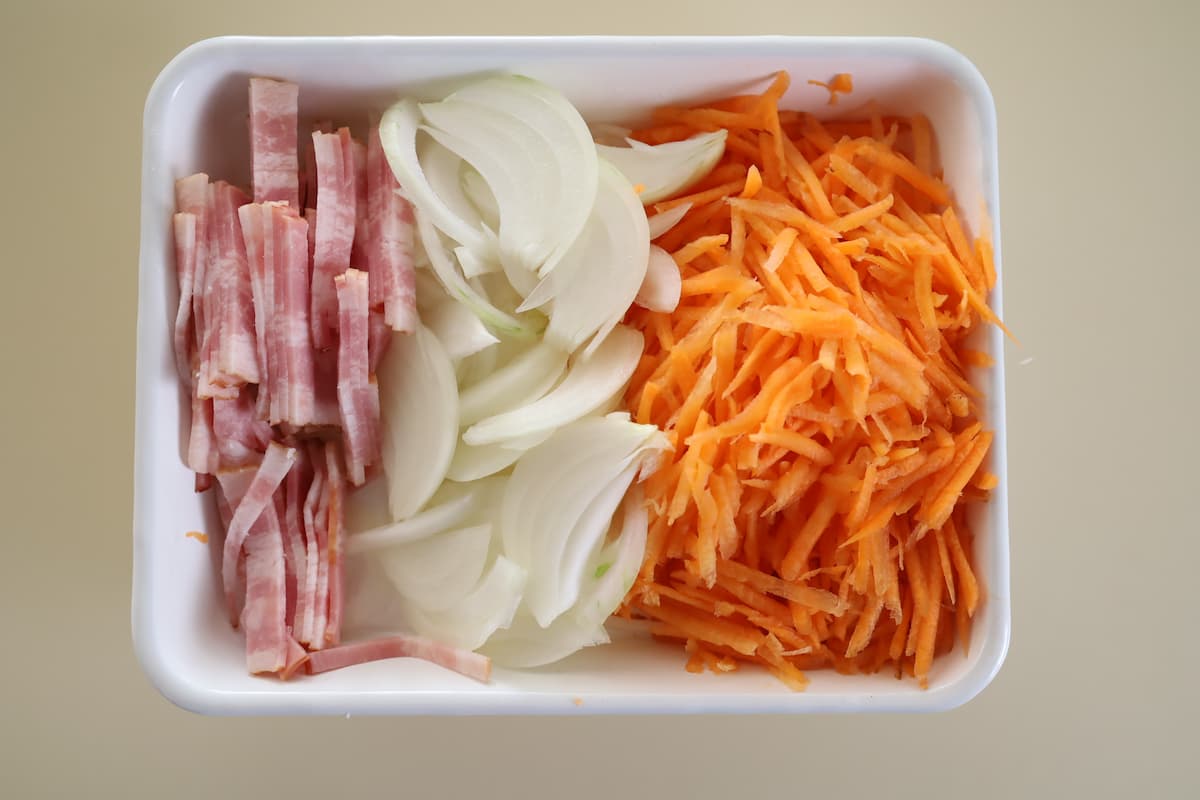 人参とベーコンのコンソメ煮