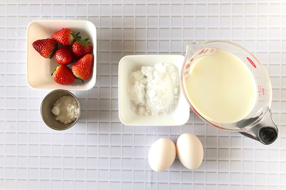 いちごプリン材料