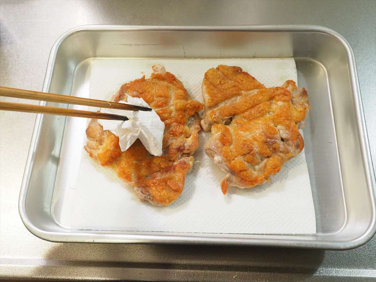 皮パリパリ鶏もも肉のねぎ塩焼き