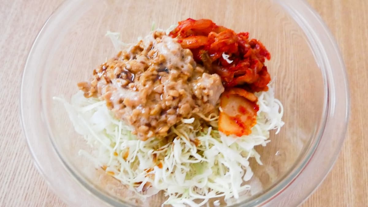 キャベツ納豆サラダ工程1