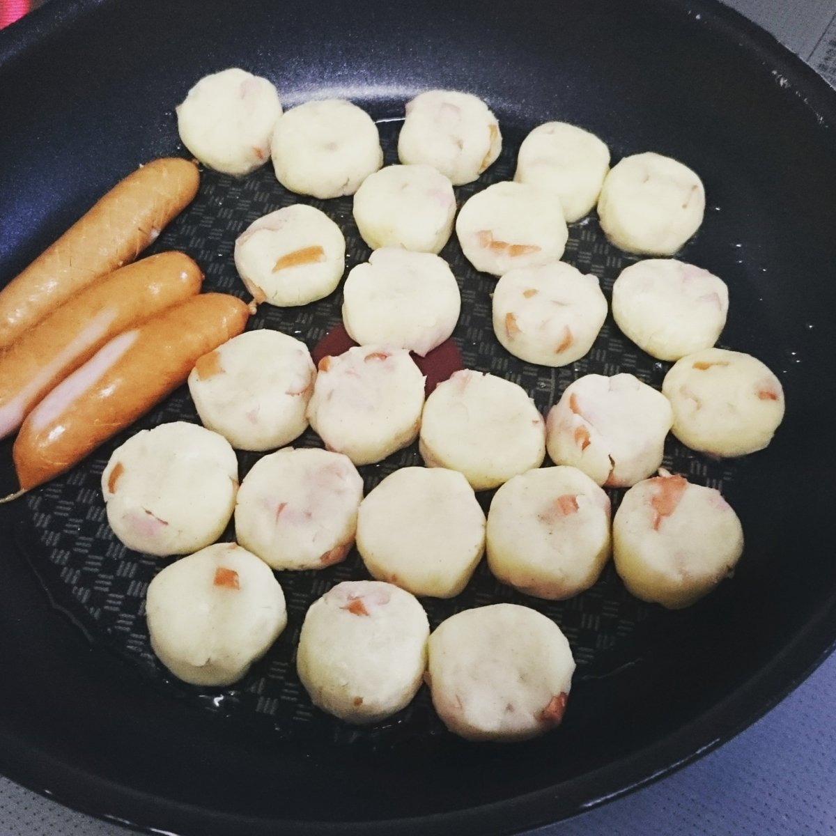 ひとくちジャーマンポテト餅