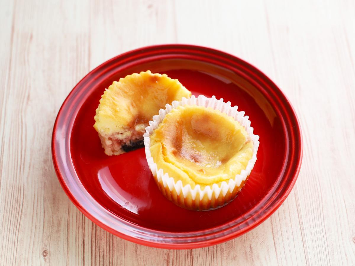 ホットケーキミックスと市販のジャムで簡単！「なめらか食感のチーズケーキ」の作り方