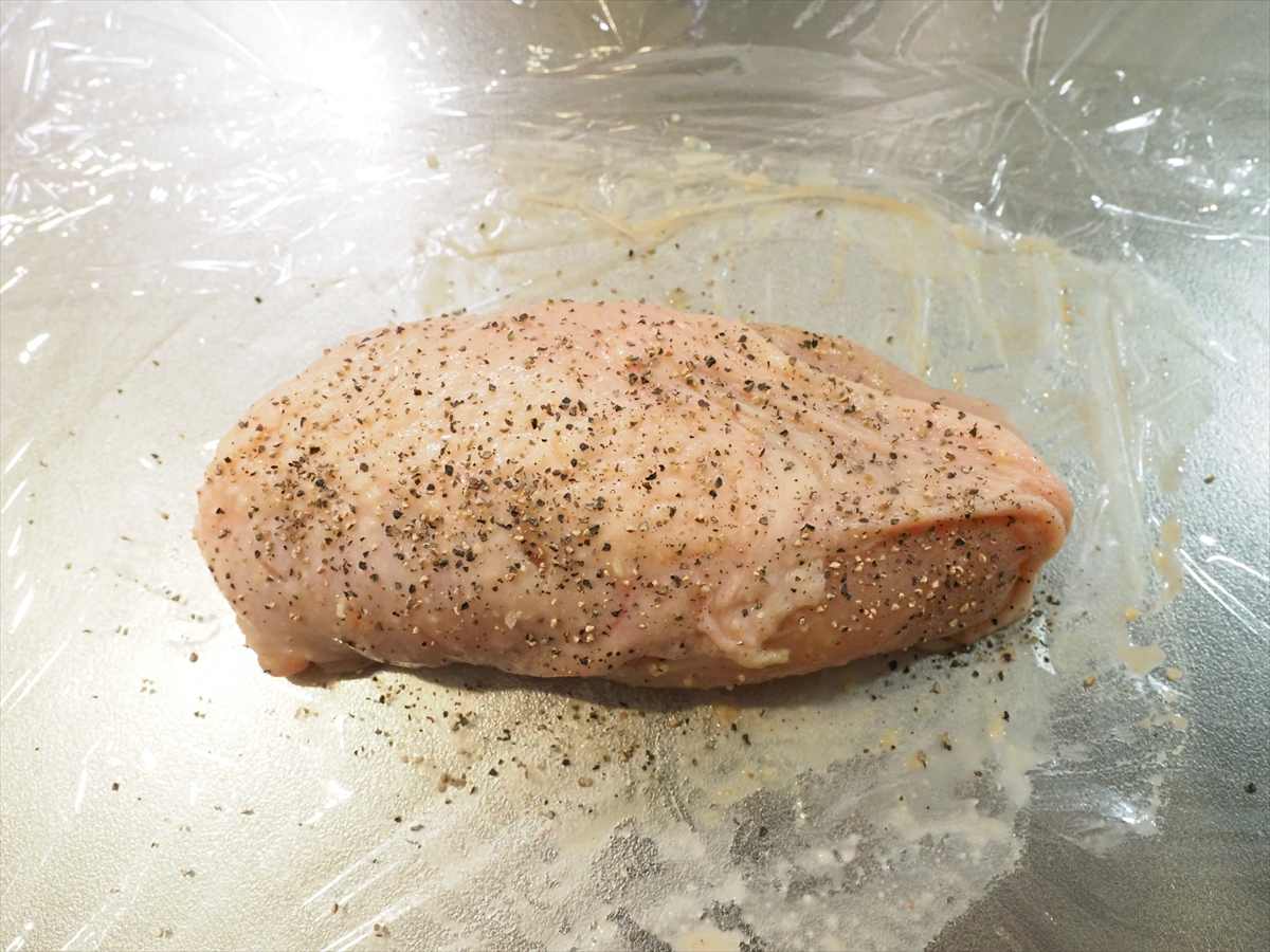 1㎏鶏ハム大鍋でまとめて調理