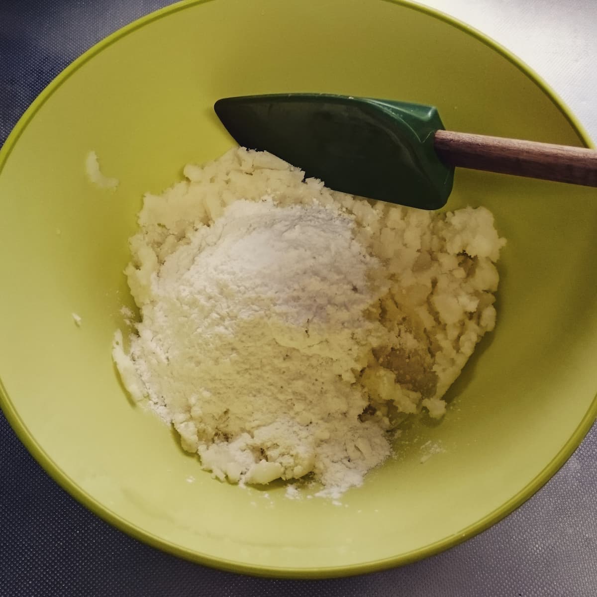 ハム入り揚げニョッキ