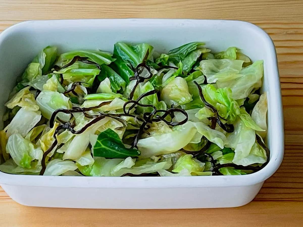 「キャベツだけ」で箸が止まらない！スガさんの作り置きおかず