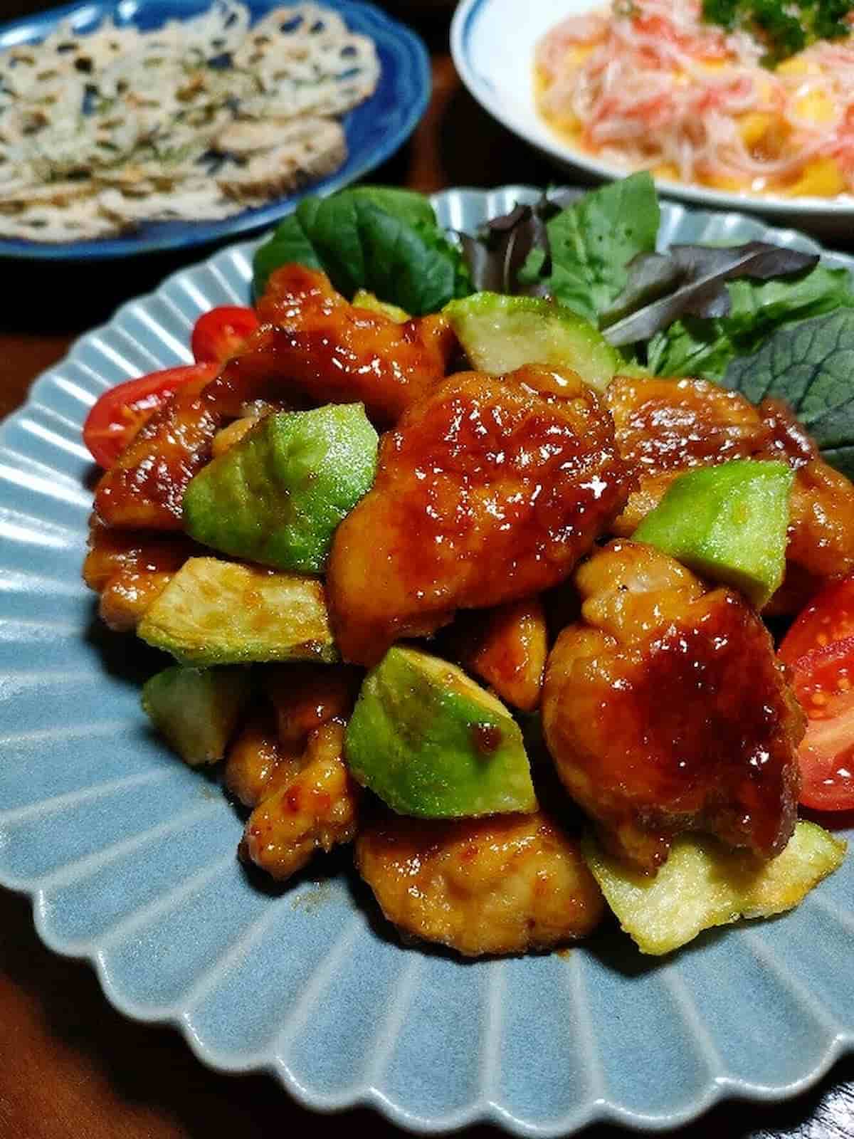 甘辛濃厚♪「アボカド×肉」の照り焼きおかずレシピ
