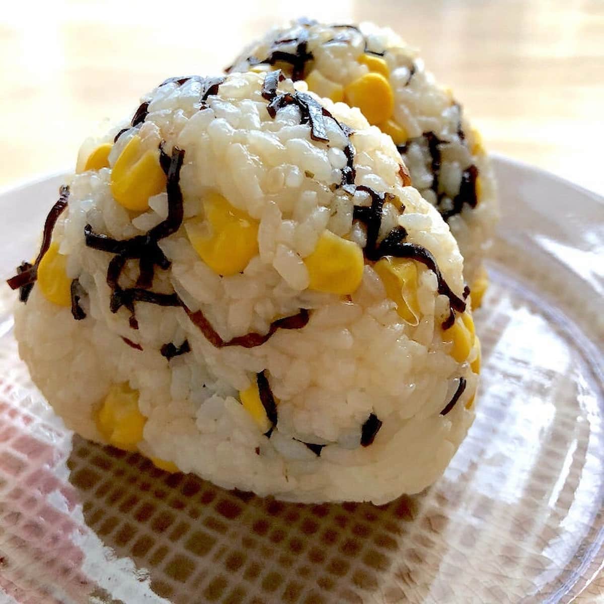 お弁当にもおすすめ♪塩昆布入り「オイルおにぎり」バリエ
