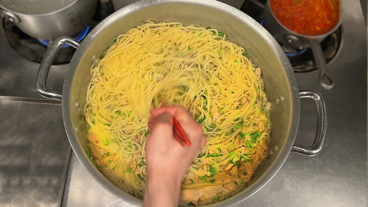 工程8b「あさりのスパゲティ」