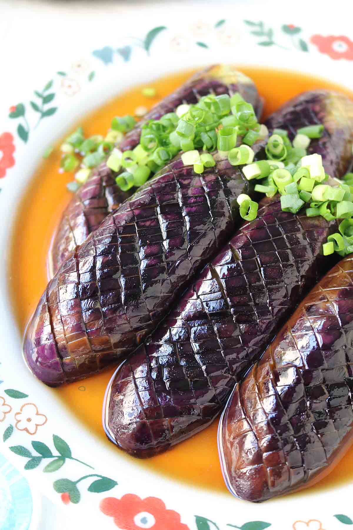 焼いたなす、すぐに浸けてない？ぱおさんに聞く「なすの焼きびたし」をきれいに仕上げるコツ！