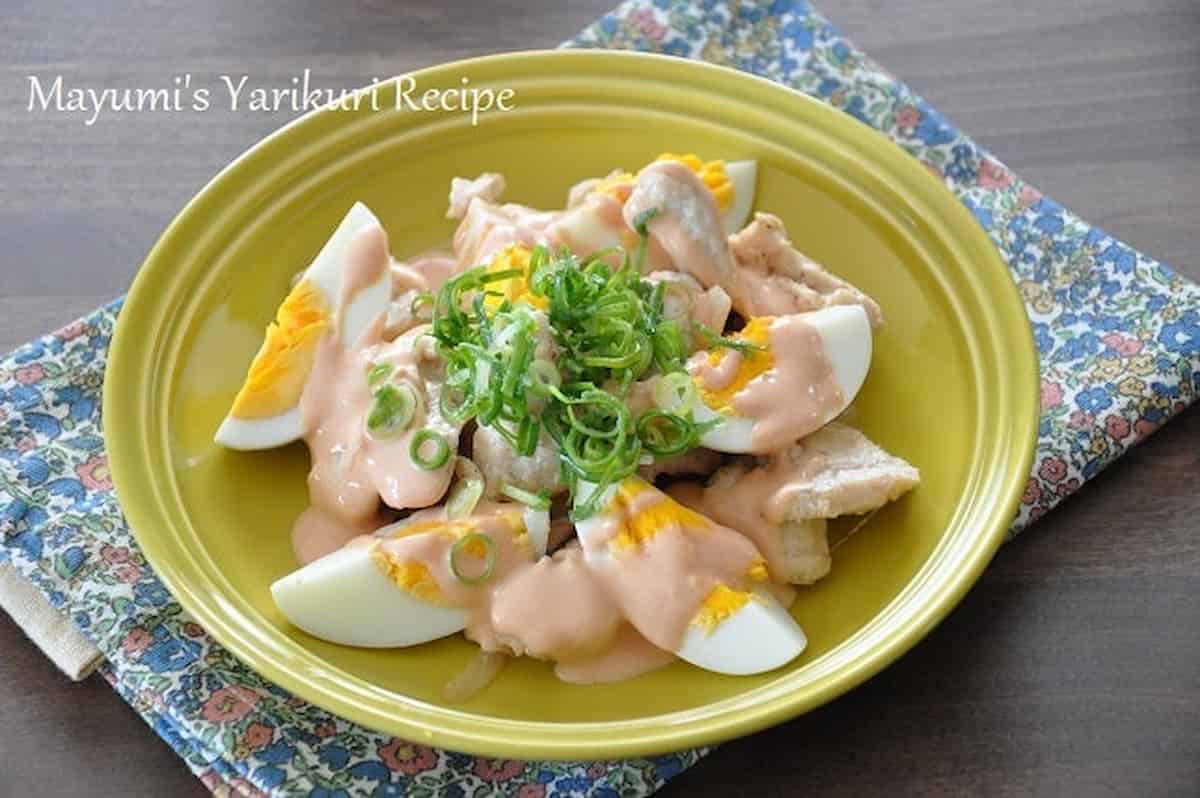 鶏肉と卵のオーロラソースがけ