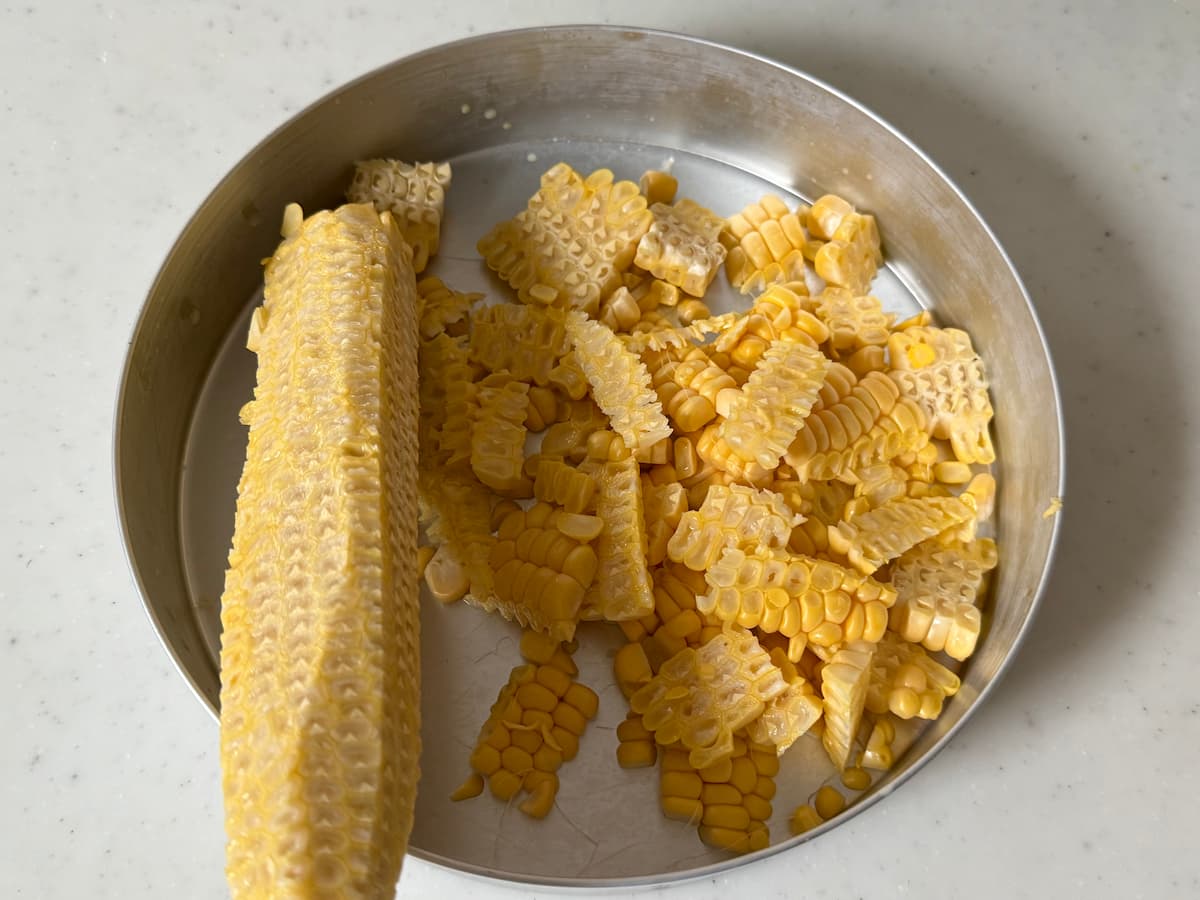 とうもろこしとカッテージチーズのブルスケッタ