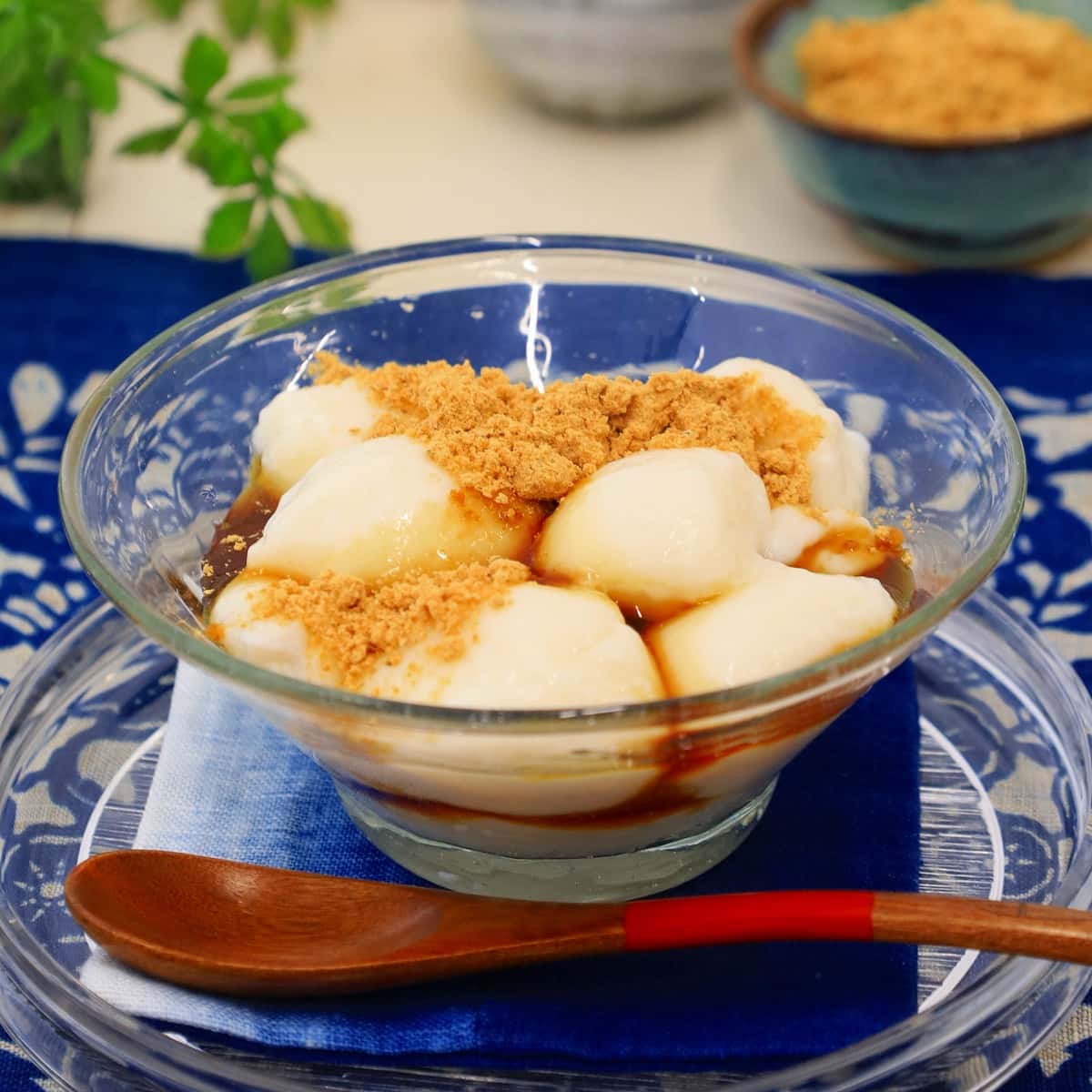 とろり～ん食感でおいしい！夏のひんやりおやつ「牛乳もち」レシピ