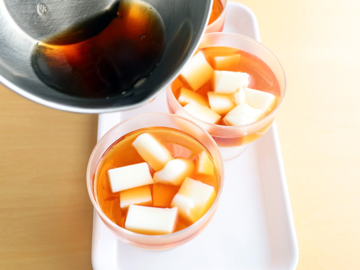 「紅茶とミルクの簡単ゼリー」レシピ