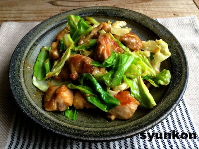 食材2つで簡単！ご飯がすすむ「キャベツと鶏肉のピリ辛炒め」レシピ