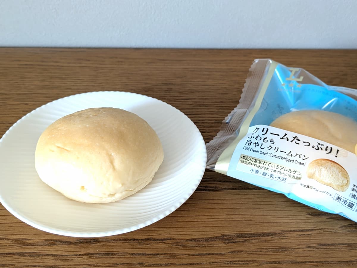 売り切れ続出！SNSで話題のローソン「ふわもち冷やしクリームパン 」は見つけたら即買い♪