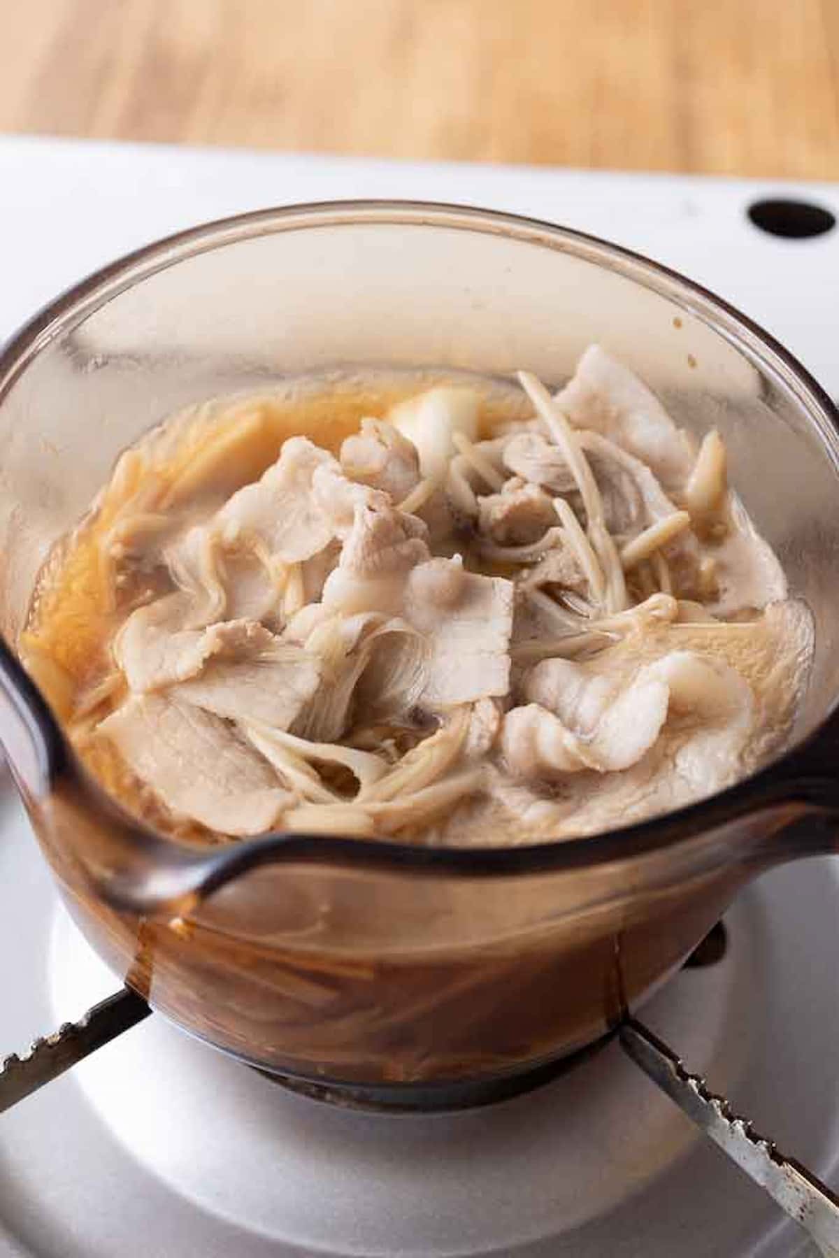 「きのこと豚のつけうどん」レシピ