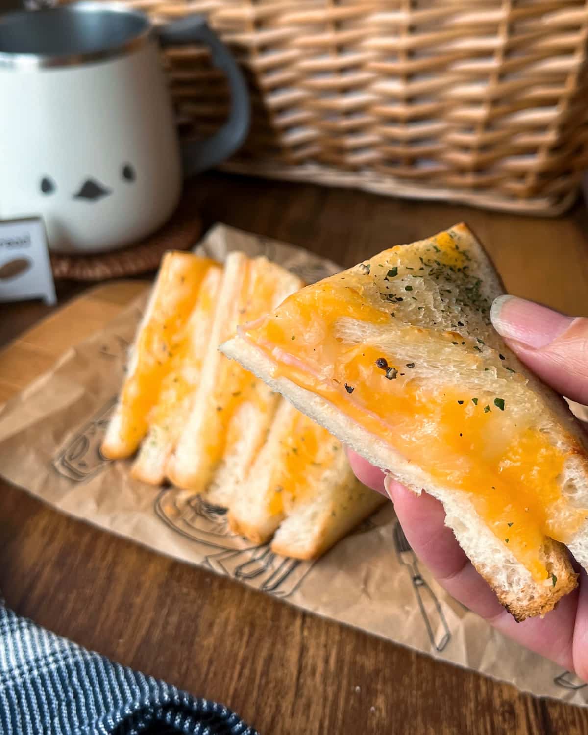 カリカリやみつきハムチーズサンド
