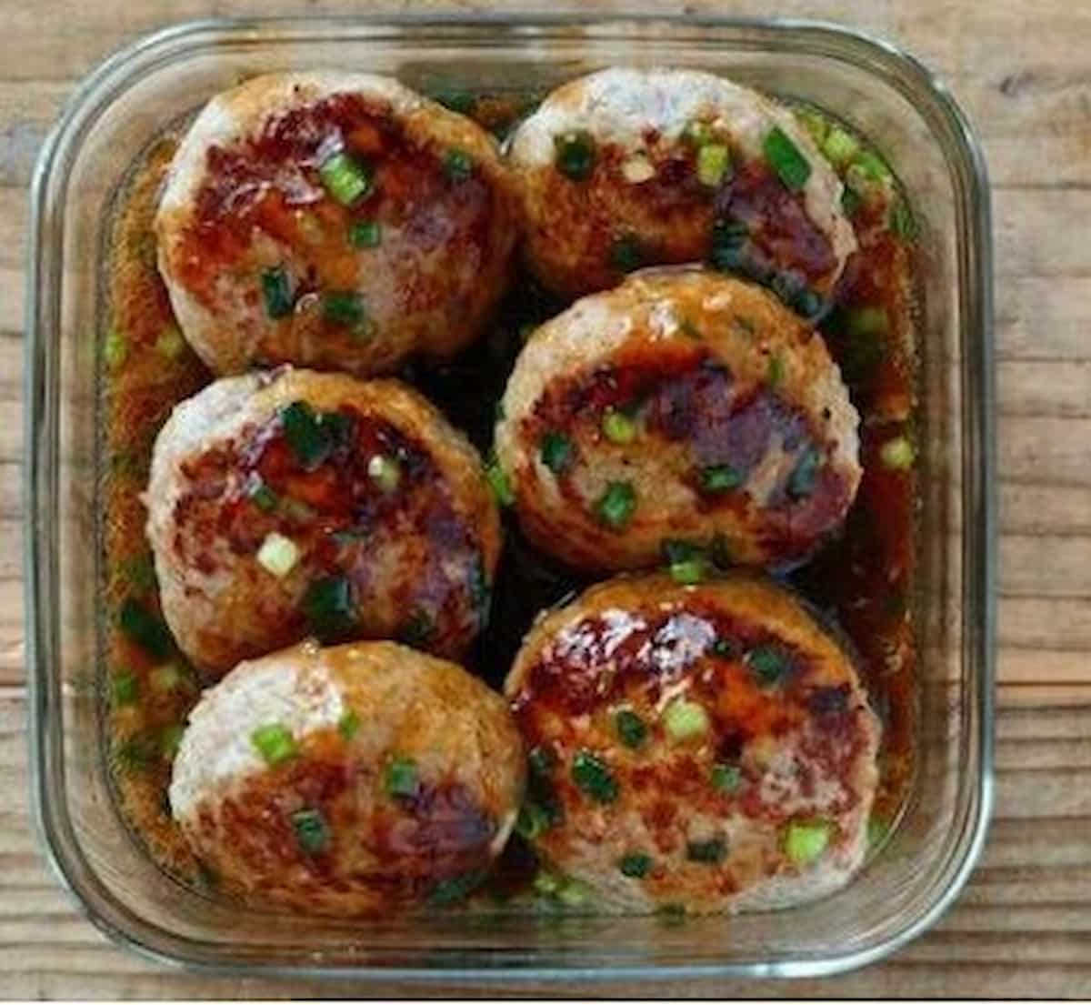 作り置きしておくと便利！nozomiさんのふっくらおいしい「ハンバーグ」
