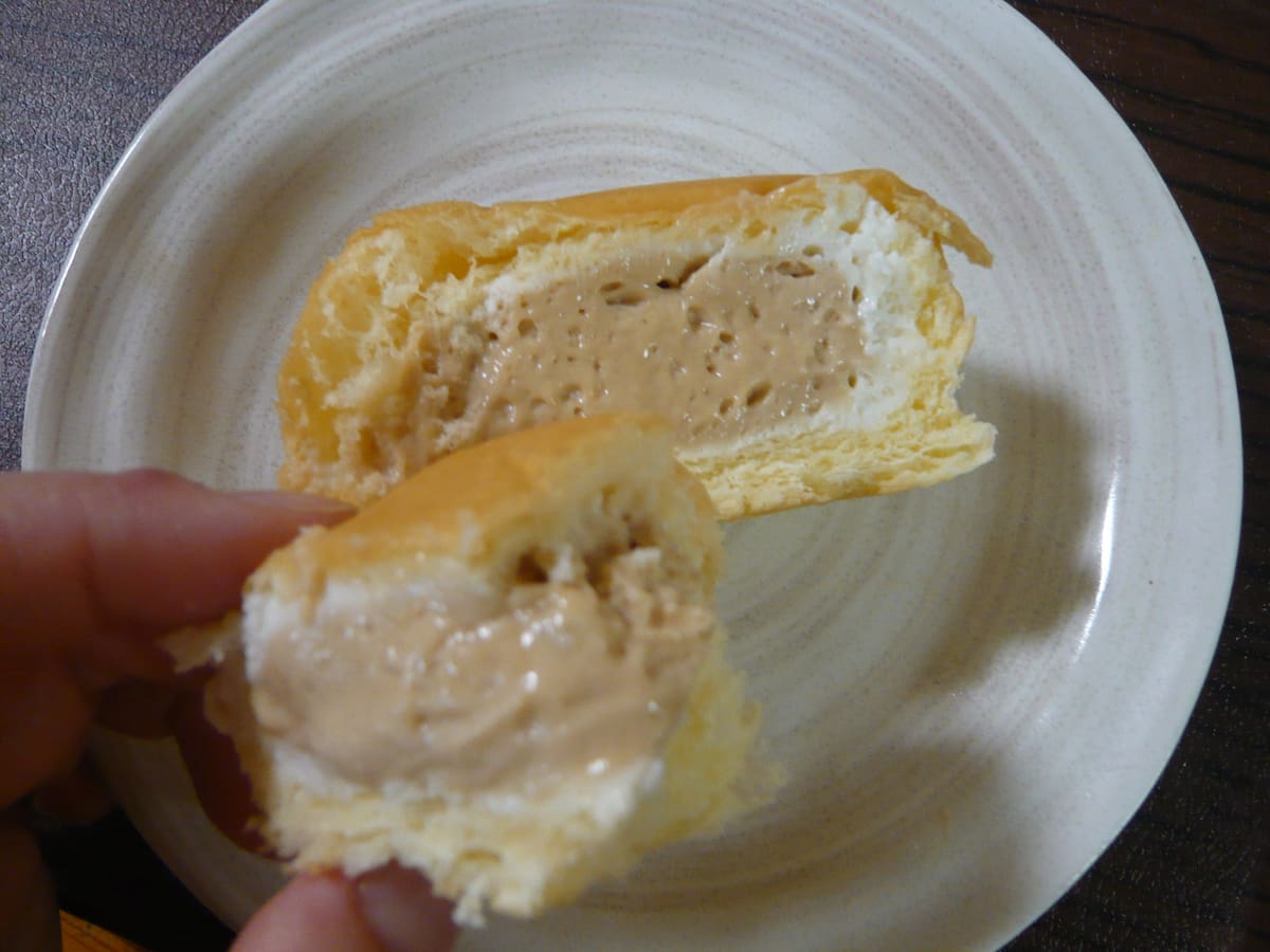 冷やして食べるとろけるくりーむパン ミルクティー