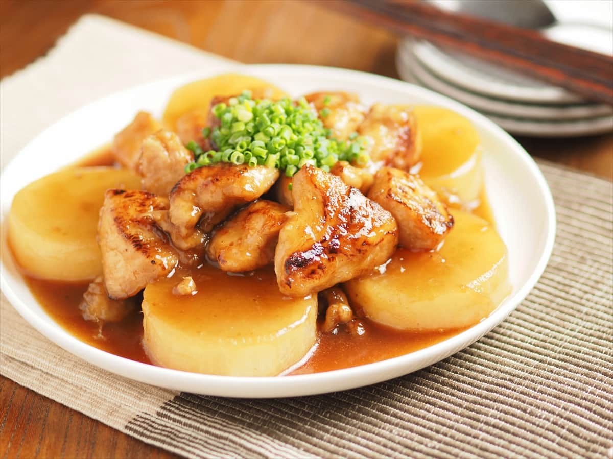 大根をでっかく切っておいしく調理♪「鶏むね肉と大根のはちみつポン酢煮」レシピ