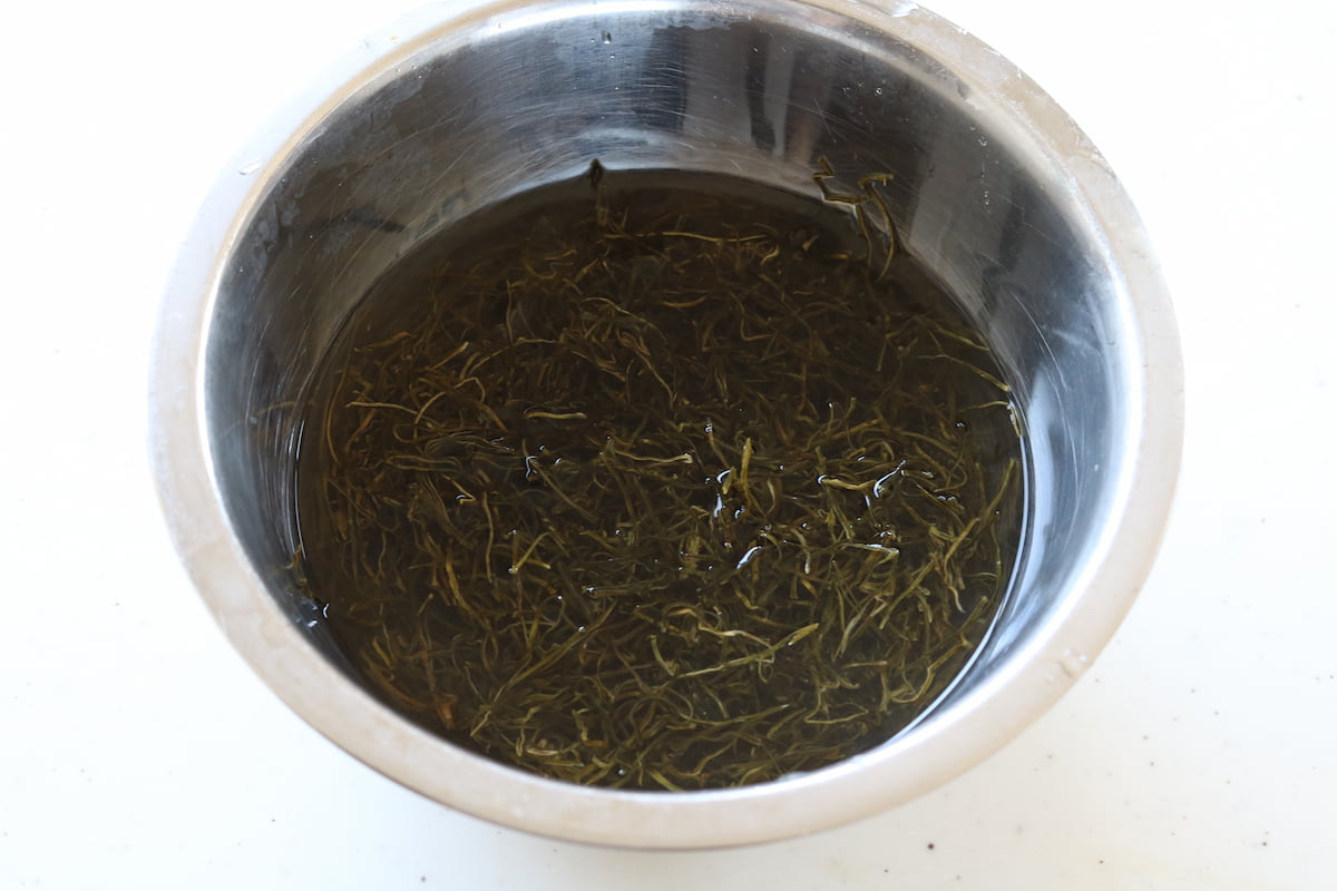 きざみ昆布とさつまあげの煮物