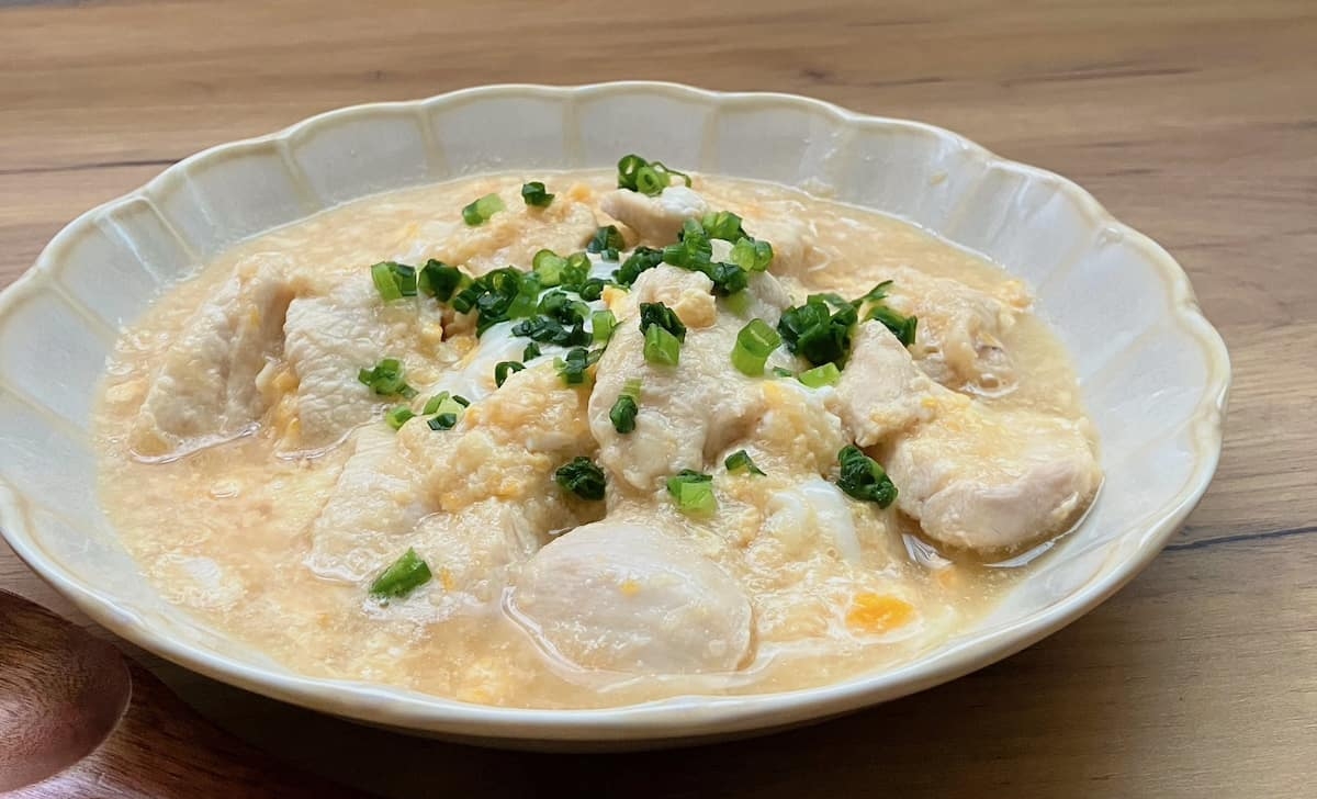 親子丼だけじゃない！「鶏むね肉×卵」の大満足おかず