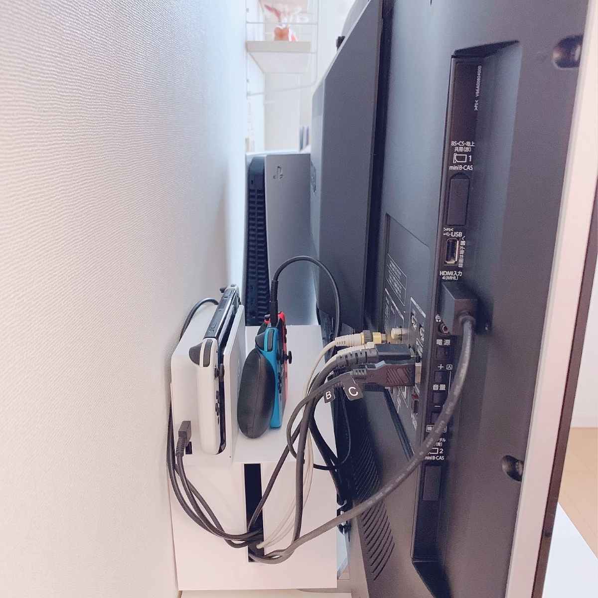 テレビ周り2