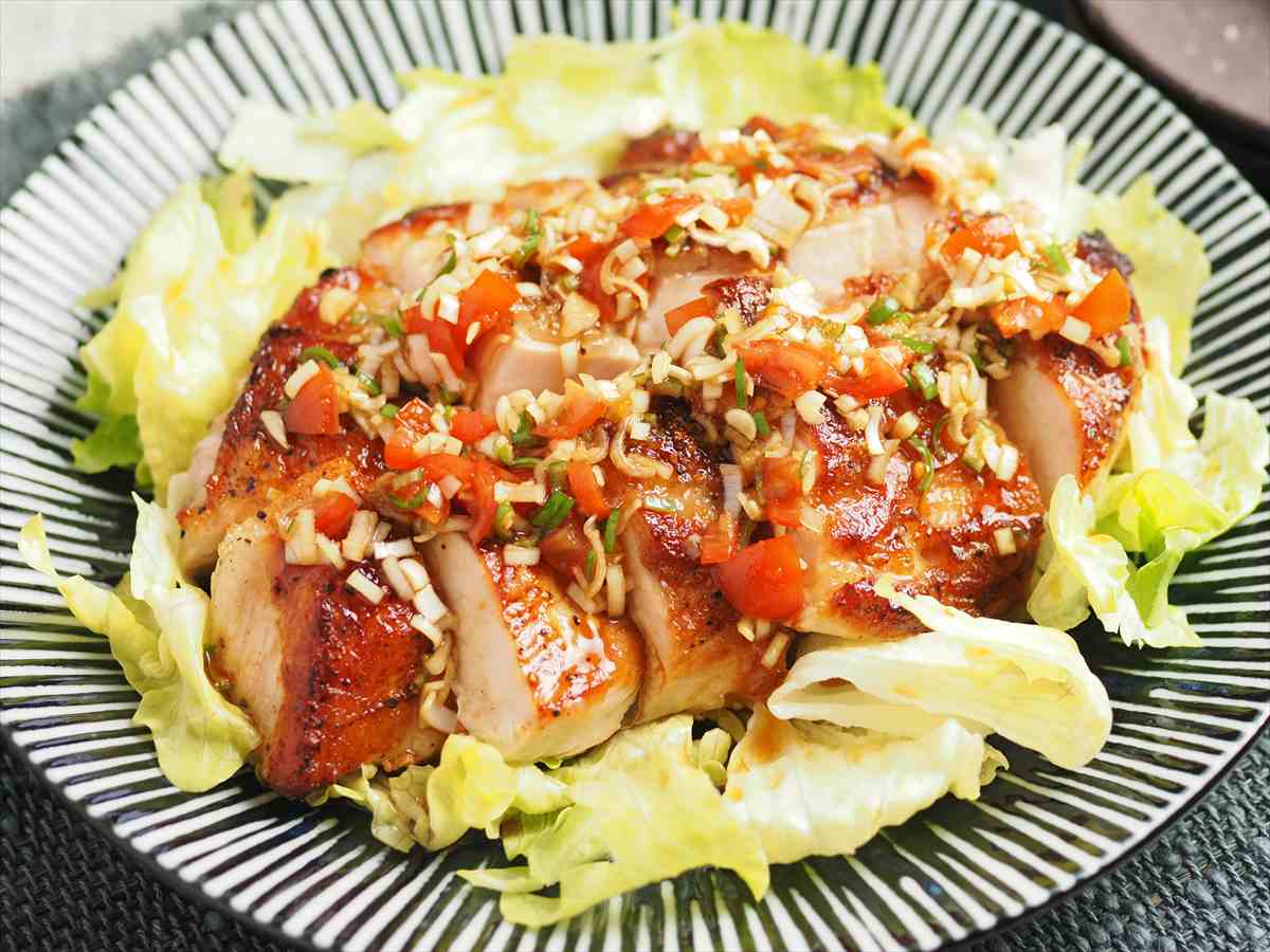 鶏むね肉で揚げない油淋鶏｜フライパン一つで簡単＆美味しい
