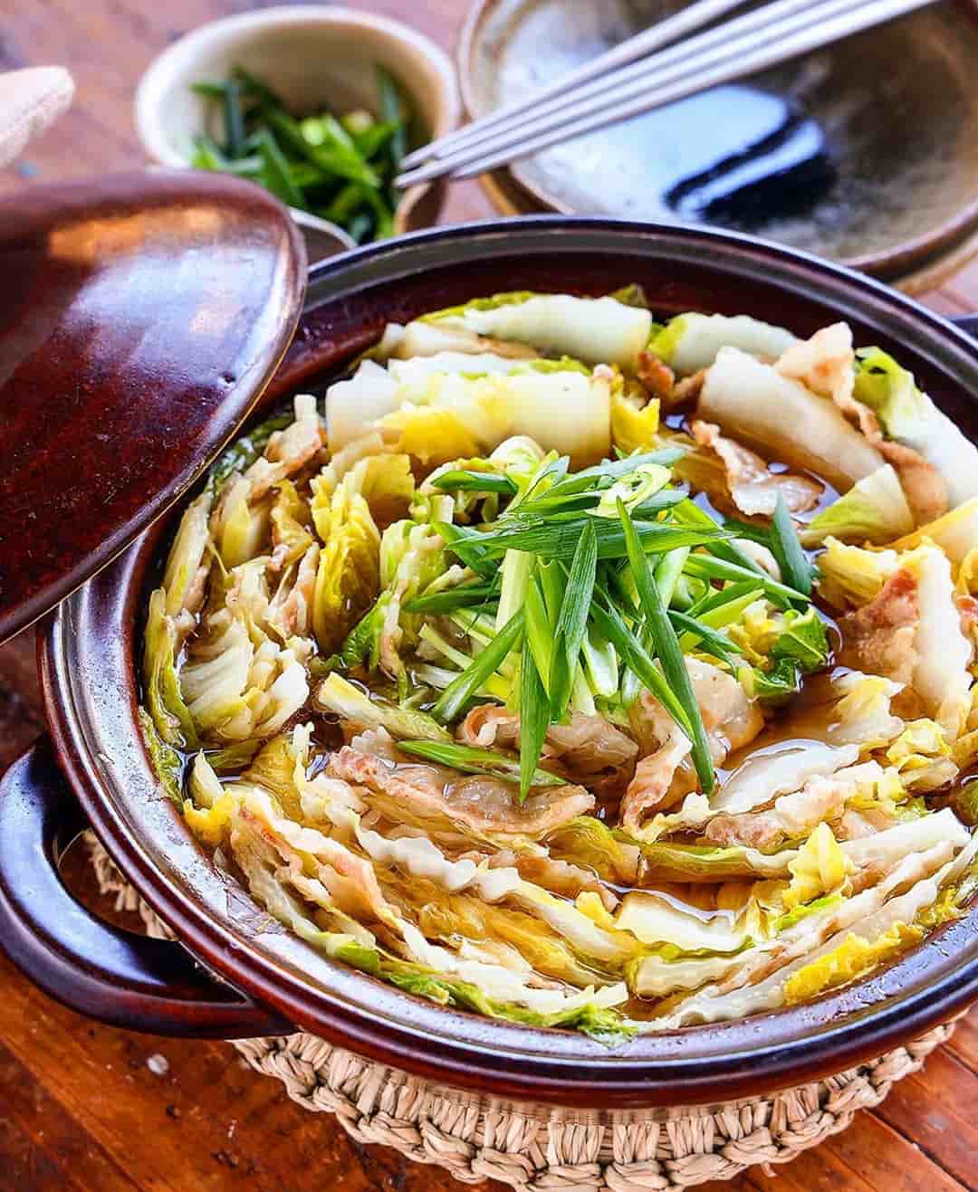 寒い日はこれ！「豚バラ×白菜」のあったか鍋レシピ