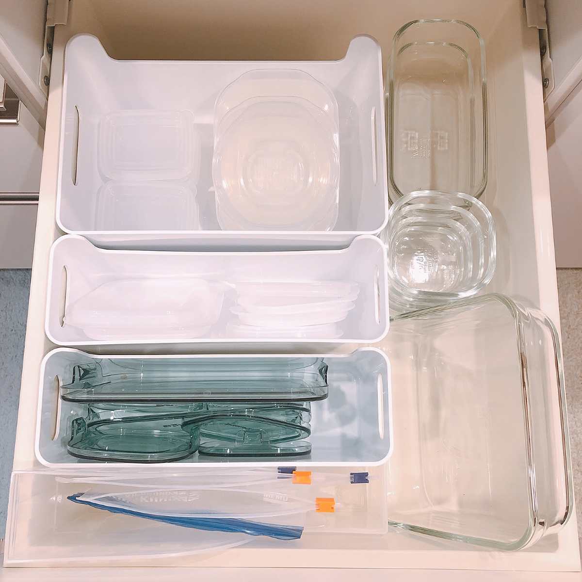 保存容器収納2