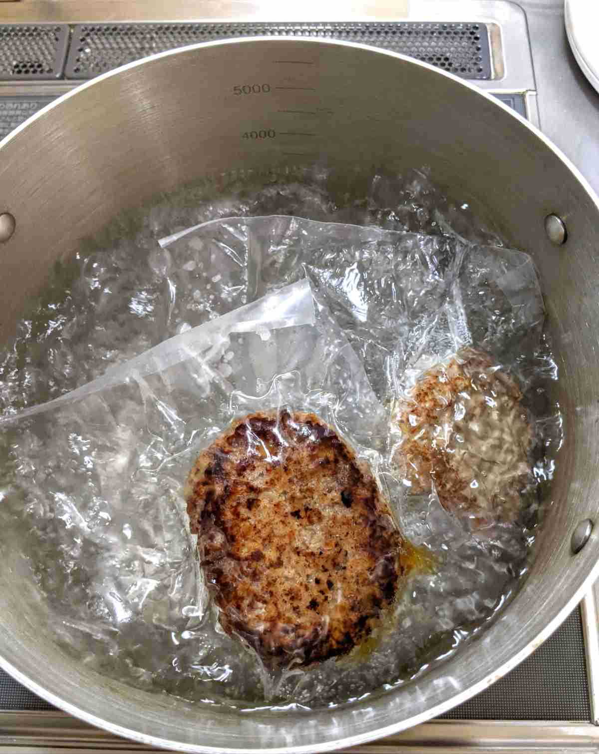 ハンバーグ食べ比べセット03