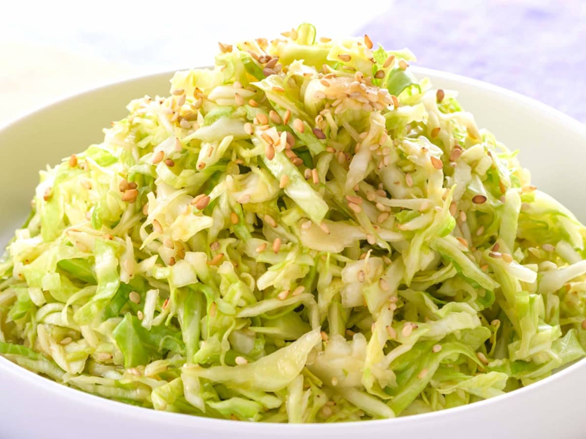 「キャベツだけ」で箸が止まらない!味ぽんで簡単サラダの作り方