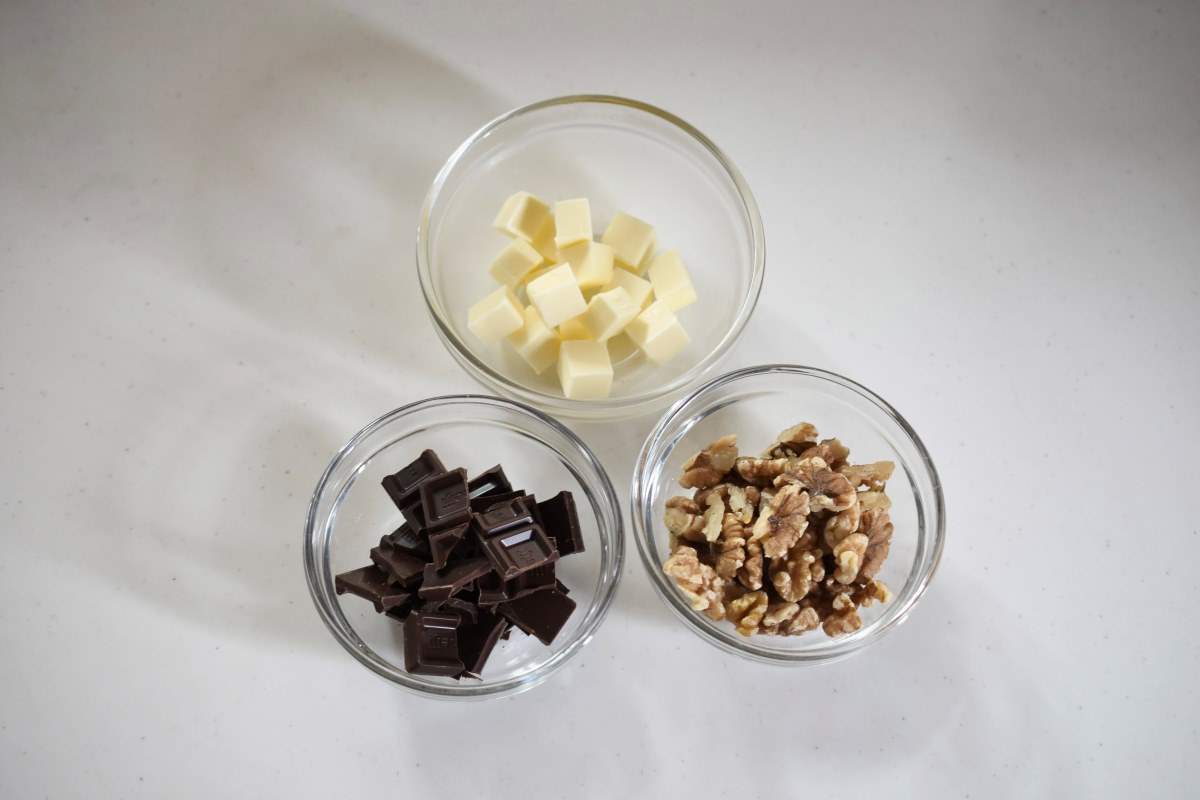 チョコナッツスコーン