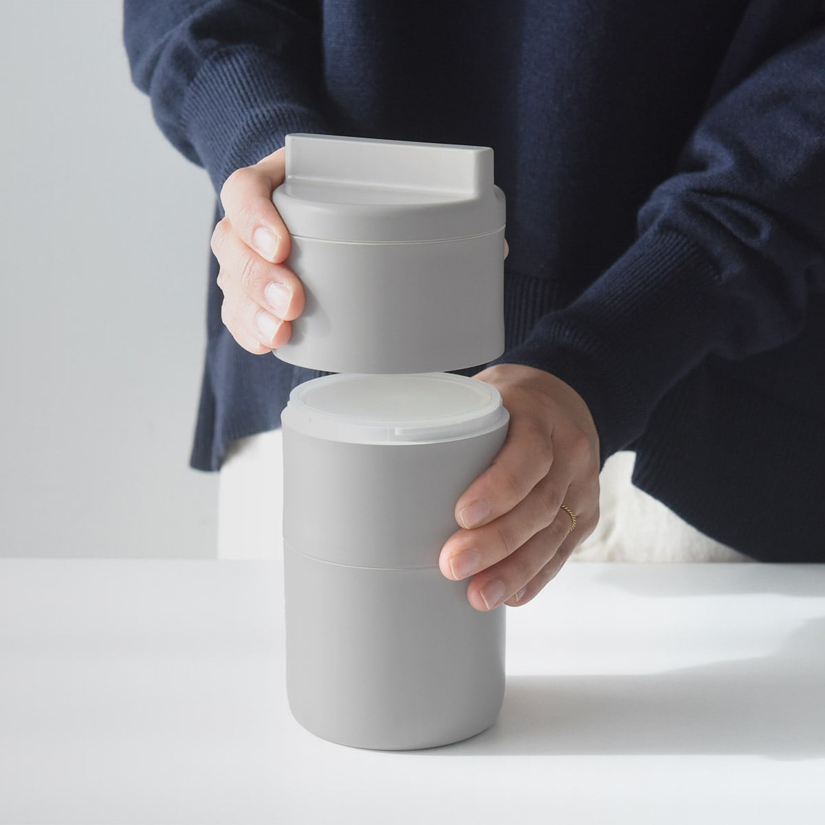バッグに隙間に収まりやすい 3段 お弁当箱 ランチボックス 600ml／tutu
