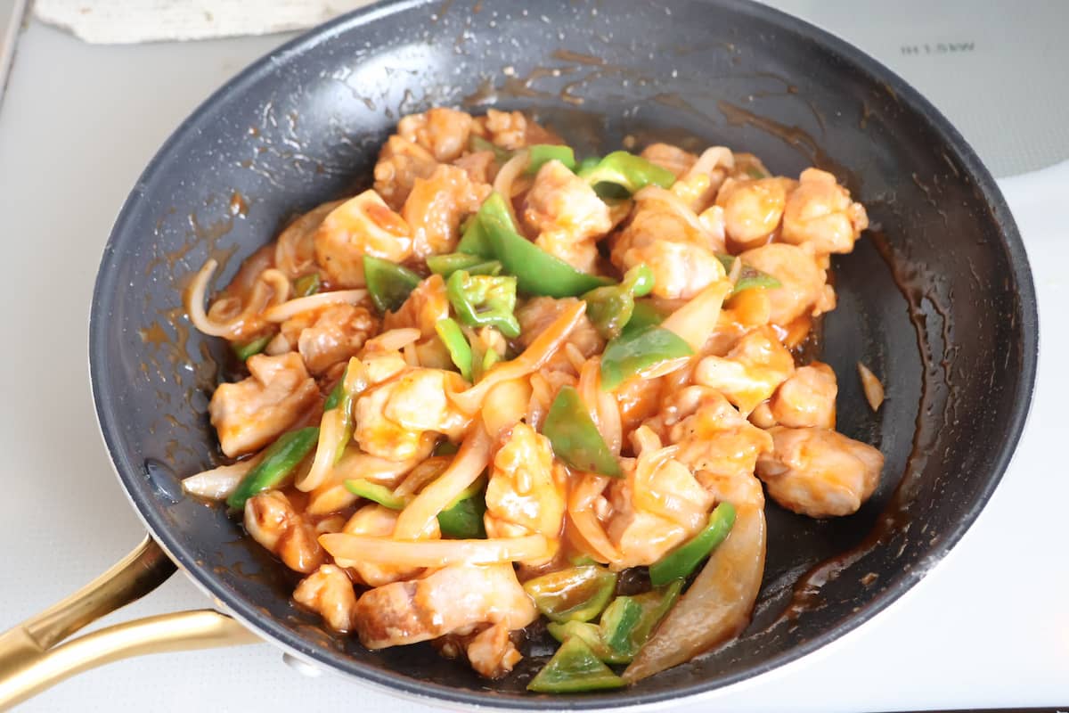 鶏肉のケチャップ炒め