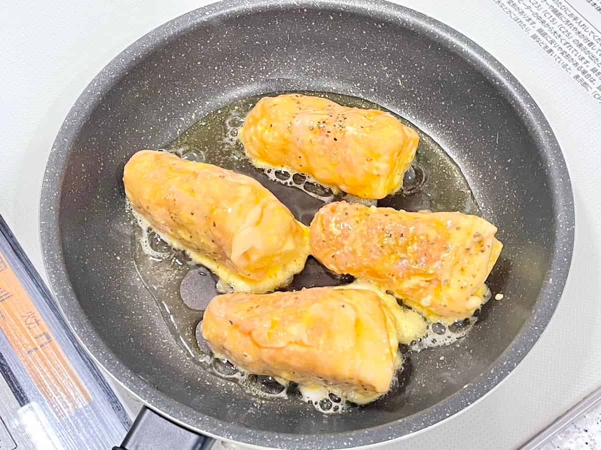 たけのこチーズの豚肉巻きピカタ