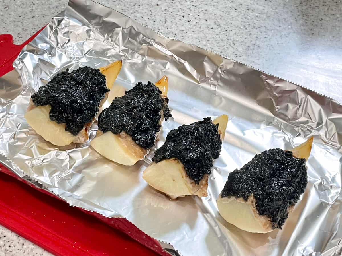 たけのこのごまみそ肉巻き