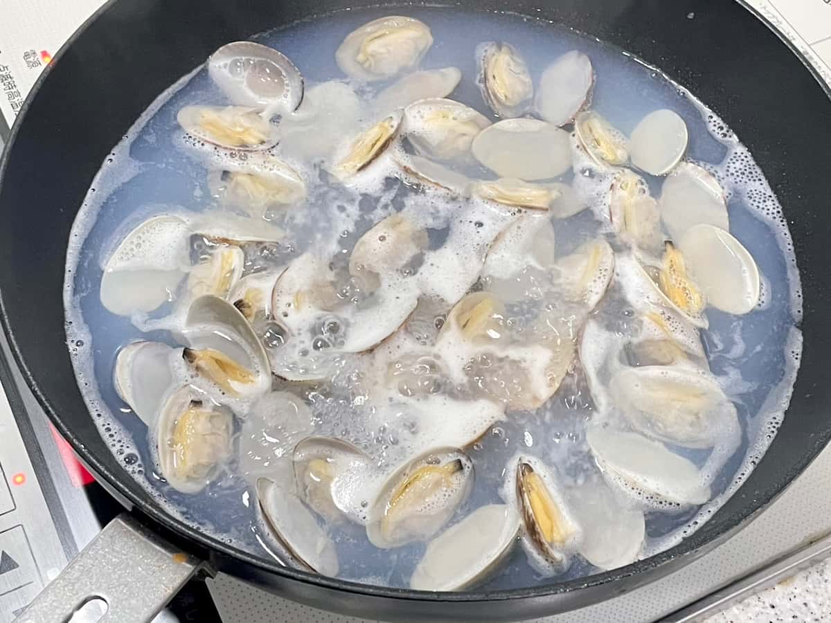 みつばとあさりのたまごとじあんかけパスタ