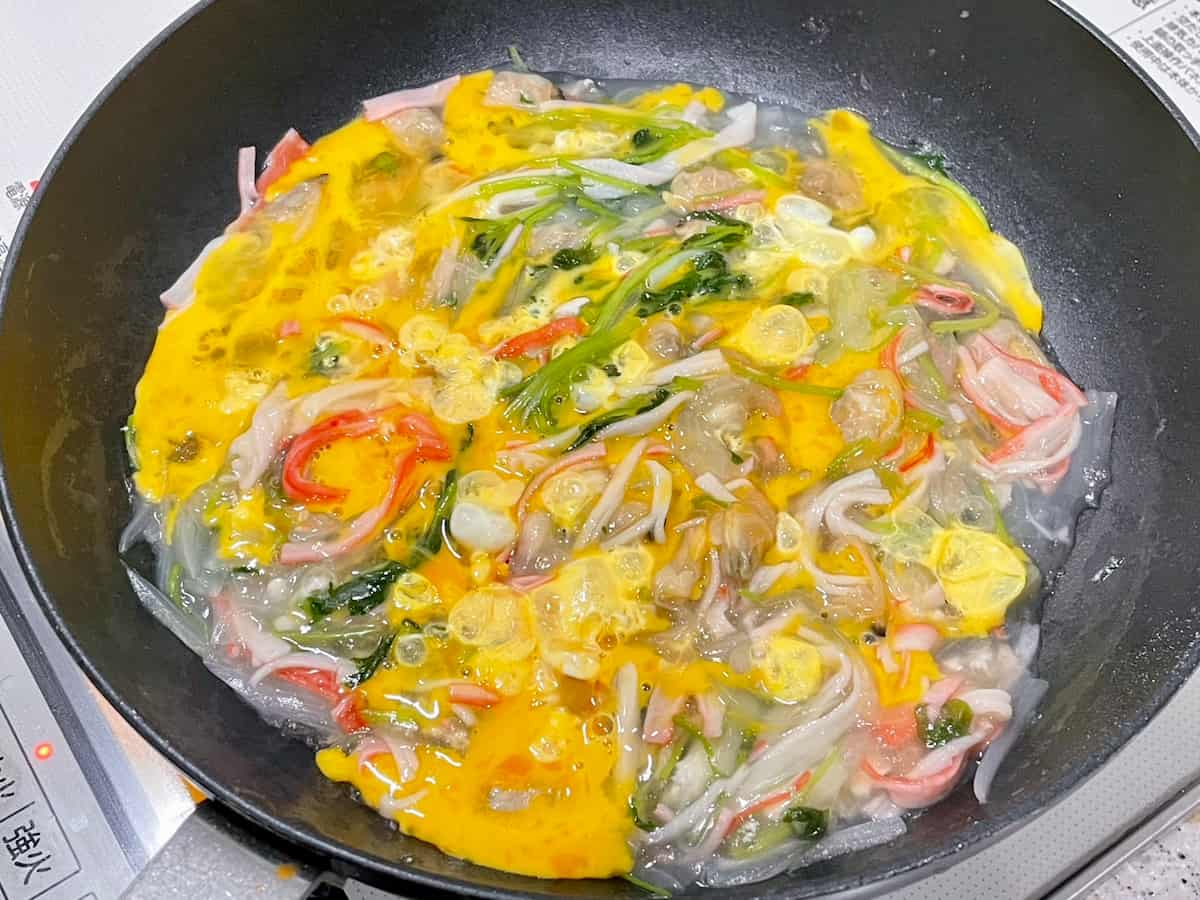 みつばとあさりのたまごとじあんかけパスタ