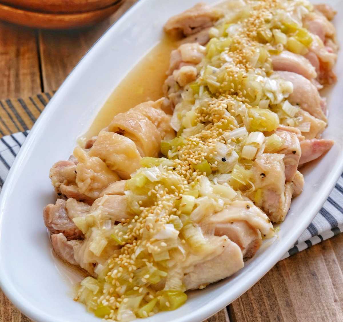 しっとりやわらか♪ヘルシーな「蒸し鶏」レシピ