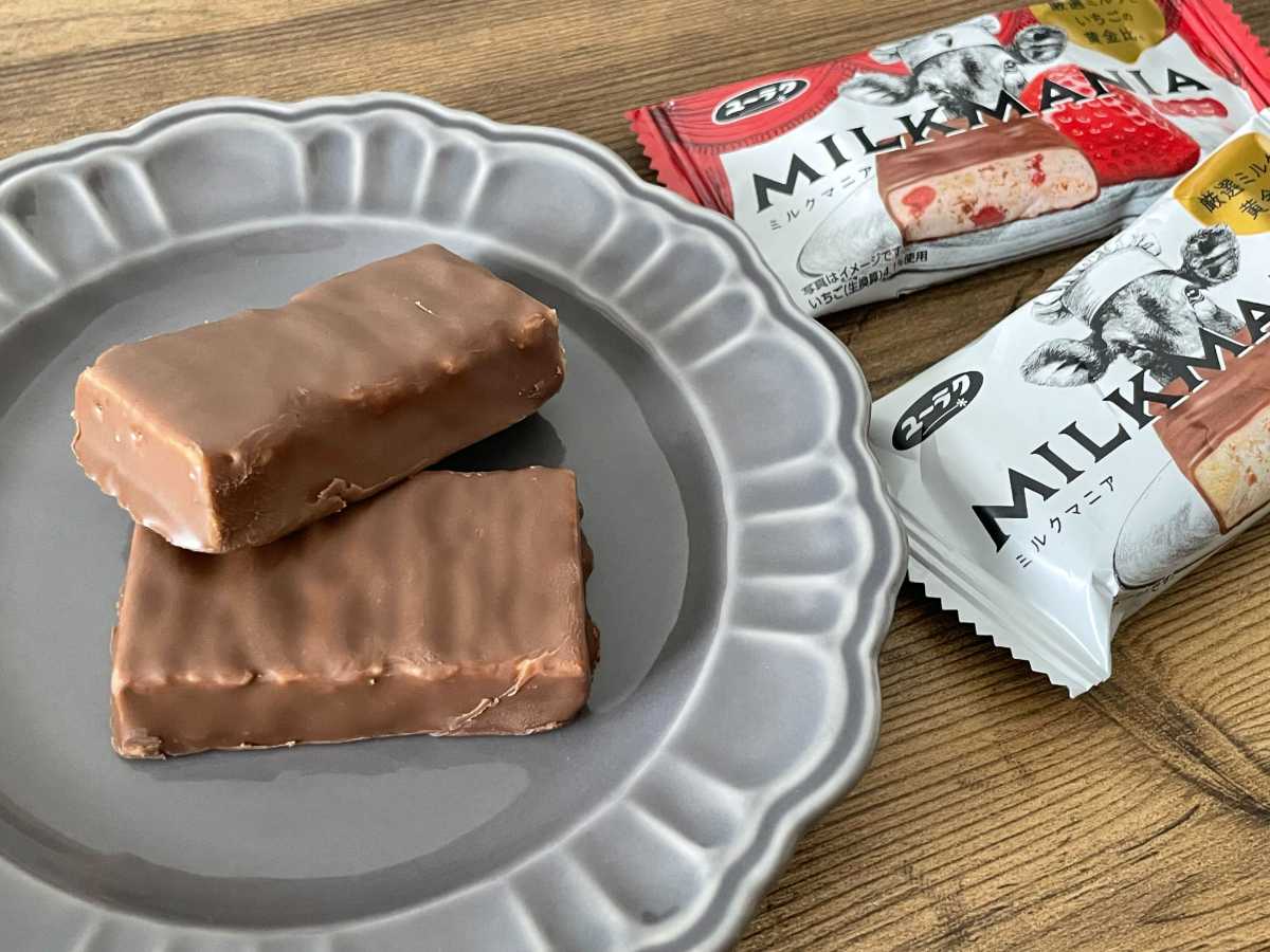 「ミルクマニア」と「ミルクマニアいちご」